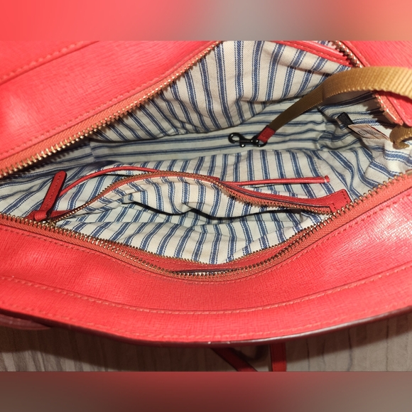 Purse - Picture 4 of 4